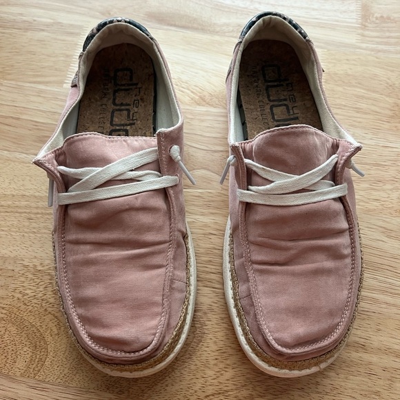 HEY DUDE Wendy Slip Ons - Picture 3 of 12